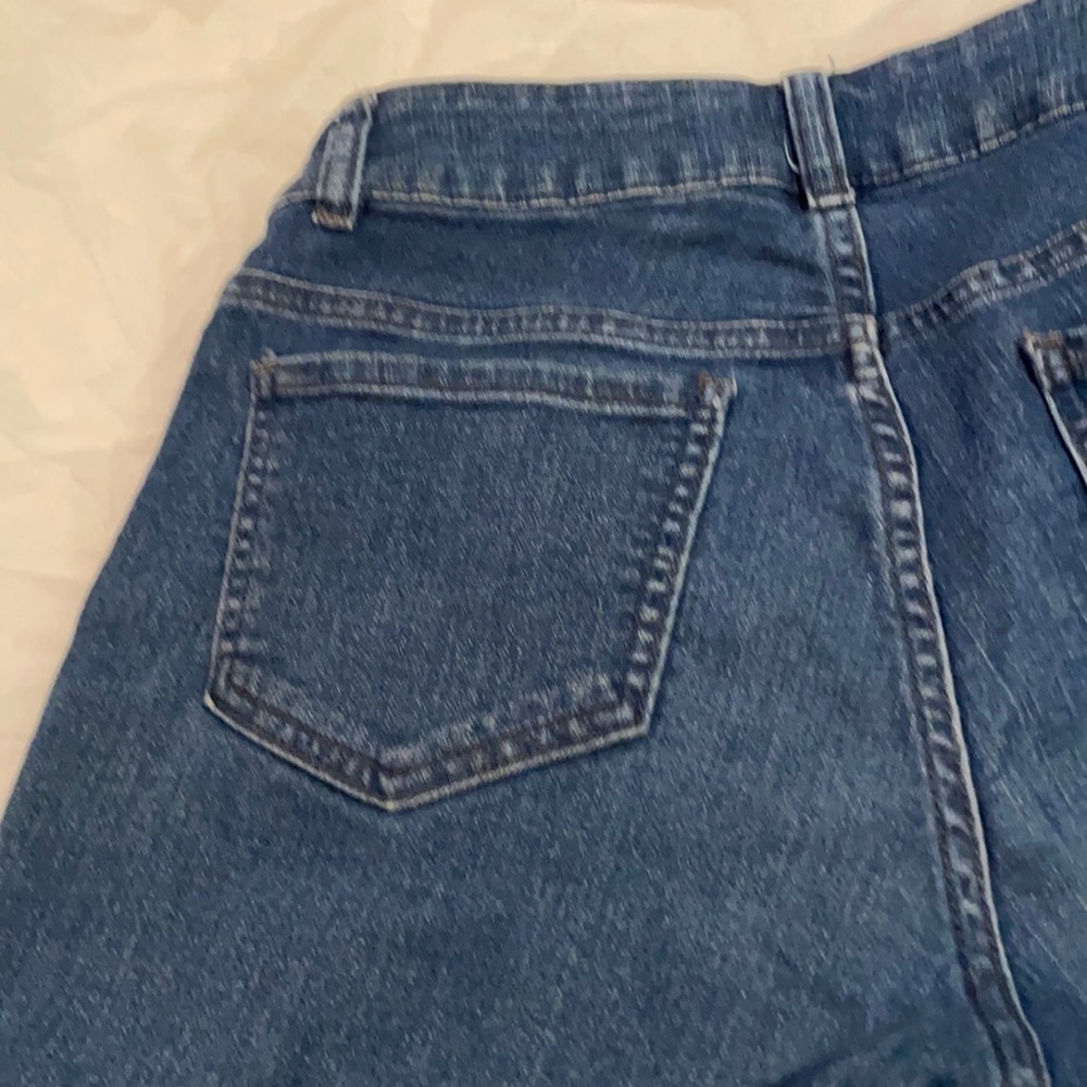 Lee Riders Mid Rise Jean Shorts - Picture 3 of 13